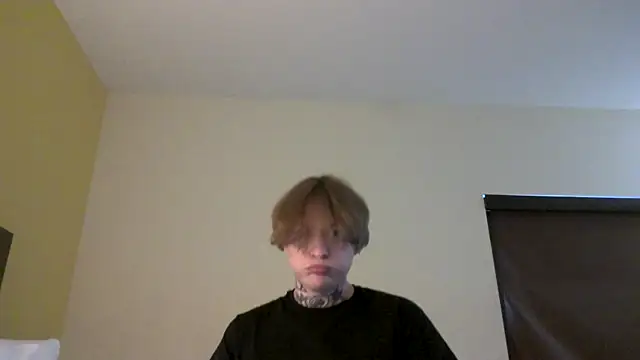 loganwheaton19 online show from February 1, 10:13 pm