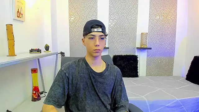 Nikolay Gregori online show from November 10, 4:28 am