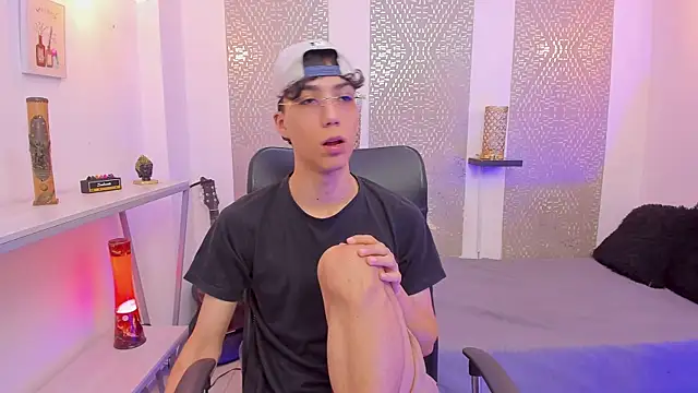 Nikolay Gregori online show from November 28, 4:37 am