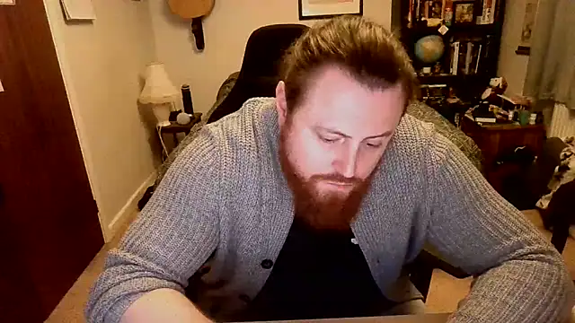 Hairy Guy30 online show from March 12, 1:35 am