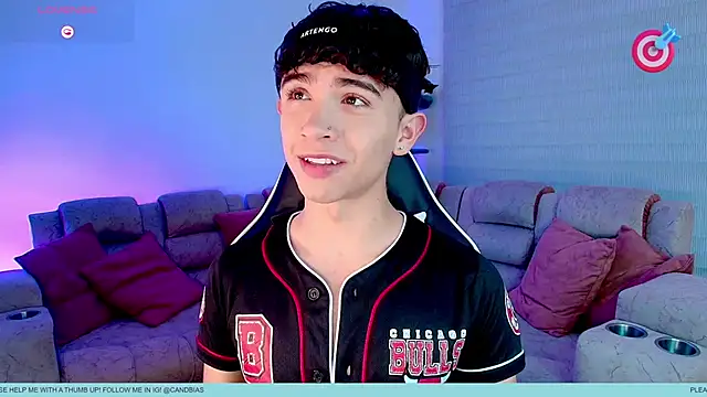 Niico Cruz online show from January 7, 10:15 pm