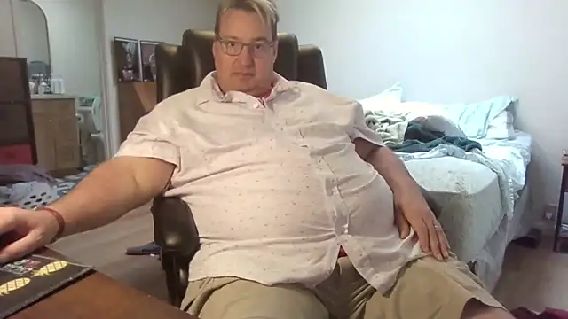 wvalentino online show from October 24, 9:49 pm