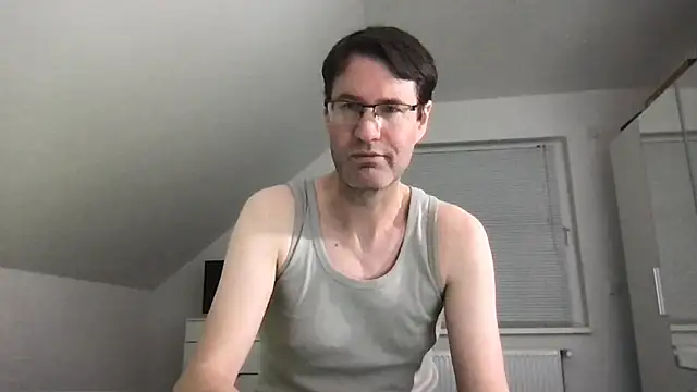 zxzx cam1 online show from March 2, 5:09 pm