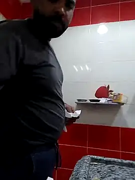 ListedLoin online show from February 19, 10:01 am