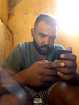 ListedLoin online show from December 3, 10:10 am