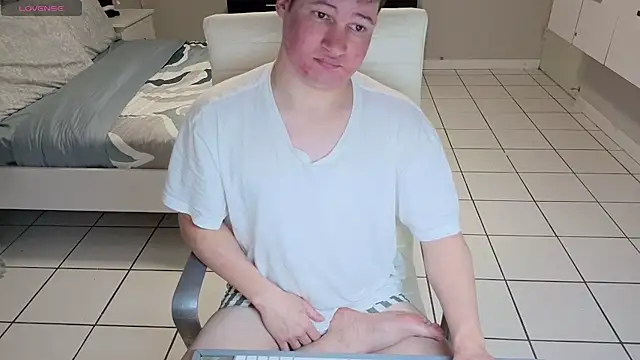 Lorenzo hernandez online show from December 13, 7:53 pm