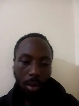 Snapshot of Cedric254 chatting on October 29, 10:34 pm Cedric254 online show from October 29, 10:34 pm