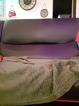 RomWoolf online show from March 11, 4:40 pm