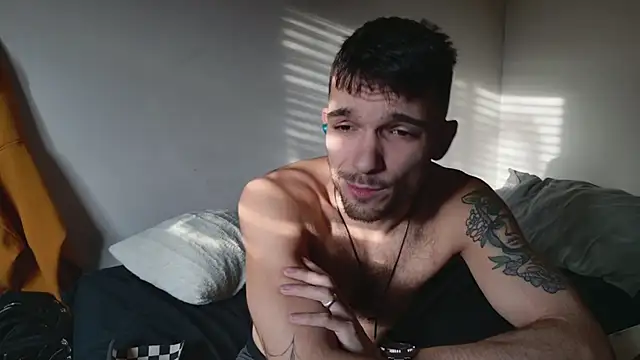 Snapshot of JackDesFeux chatting on January 31, 8:12 pm JackDesFeux online show from January 31, 8:12 pm