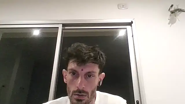 nicolaaaaas online show from December 31, 7:53 am