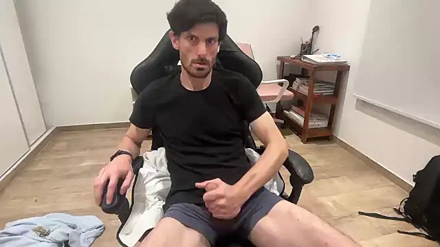 nicolaaaaas online show from October 6, 9:03 am