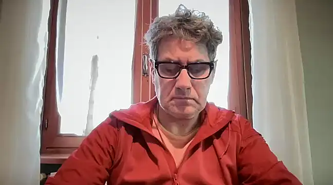 Snapshot of Britmi chatting on December 28, 9:20 am Britmi online show from December 28, 9:20 am