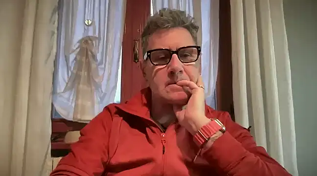 Snapshot of Britmi chatting on January 2, 7:12 am Britmi online show from January 2, 7:12 am