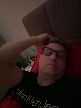 Snapshot of Britmi chatting on March 2, 7:43 am Britmi online show from March 2, 7:43 am