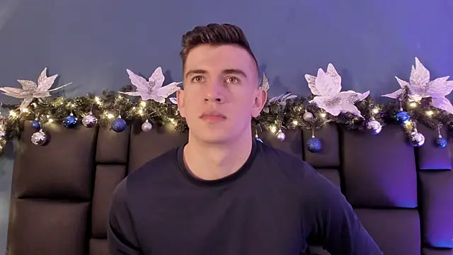 MikaelSlow online show from December 23, 3:26 am