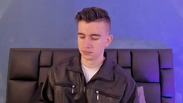 MikaelSlow online show from January 15, 4:38 am