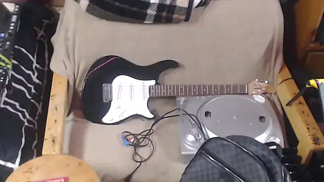 tongueispowerr6d9 online show from March 10, 11:33 pm