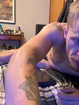 Snapshot of SpAzZ1234 chatting on January 3, 3:05 am SpAzZ1234 online show from January 3, 3:05 am