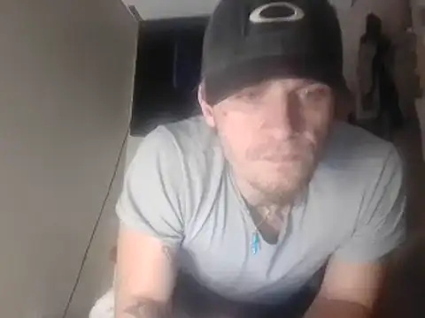 Snapshot of SpAzZ1234 chatting on March 15, 10:33 pm SpAzZ1234 online show from March 15, 10:33 pm