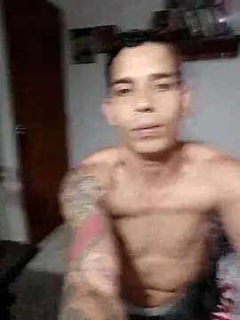 Snapshot of chero_95 chatting on October 2, 7:29 pm chero 95 online show from October 2, 7:29 pm