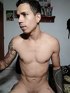Snapshot of chero_95 chatting on October 20, 6:56 pm chero 95 online show from October 20, 6:56 pm