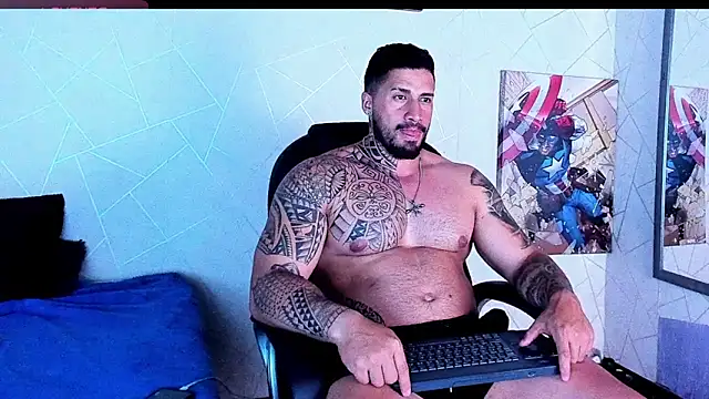 Cristian Walker online show from November 5, 10:56 pm