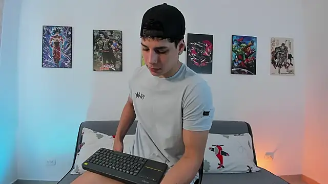 jonathanjoestar  online show from February 14, 8:59 pm