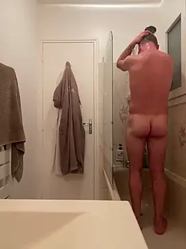 Snapshot of dimitriei chatting on December 29, 7:11 pm dimitriei online show from December 29, 7:11 pm