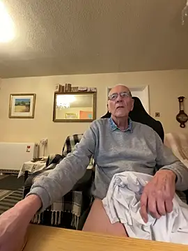 cutaboverest online show from February 12, 6:47 pm