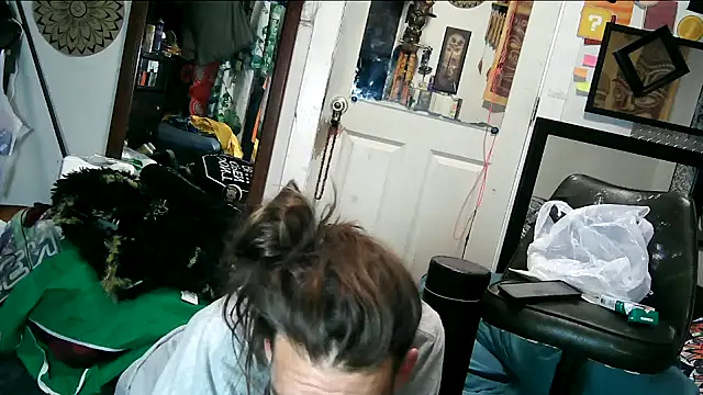 Snapshot of Robriguezxxx chatting on October 20, 3:32 am Robriguezxxx online show from October 20, 3:32 am