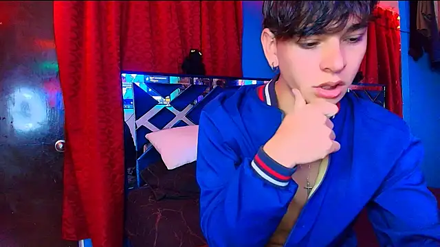 Luke Howland online show from April 8, 9:45 pm