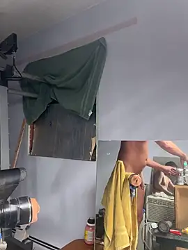 Brando2585 online show from April 8, 1:28 am