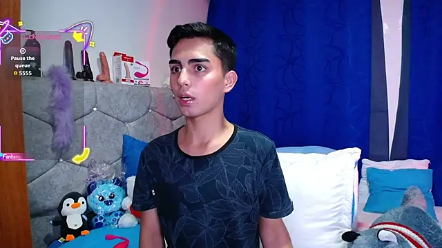 OwenBluee online show from September 24, 11:47 pm