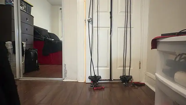 WyattBBC online show from December 4, 1:01 am