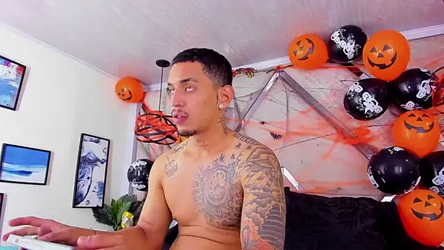 Damian09  online show from November 2, 4:06 am