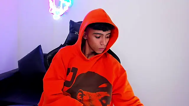 dikey 62 online show from November 5, 9:28 pm