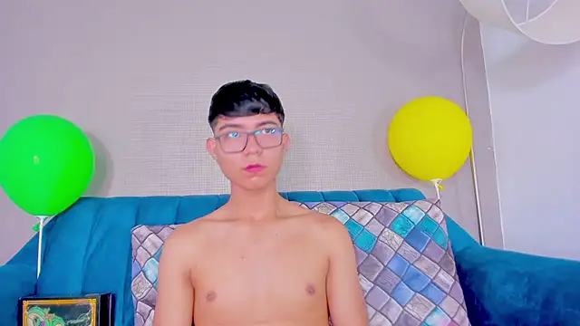 CodyTwink online show from December 26, 2:05 pm