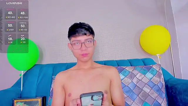 CodyTwink online show from December 31, 1:30 pm