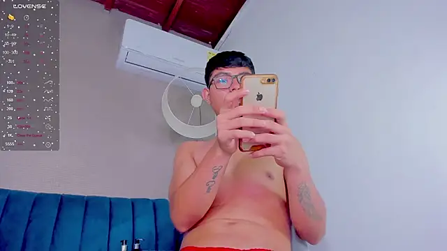 CodyTwink online show from December 11, 2:28 pm