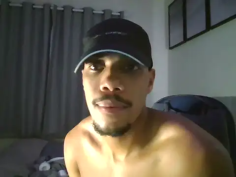 blackbaby101010 online show from May 23, 9:31 pm
