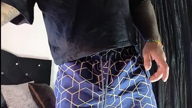 john cartter1 online show from October 18, 11:26 am