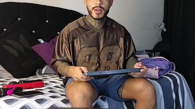 john cartter1 online show from March 10, 11:12 am