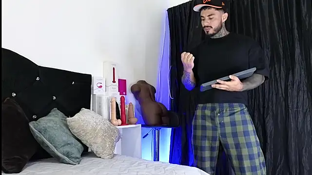 john cartter1 online show from September 21, 11:32 am