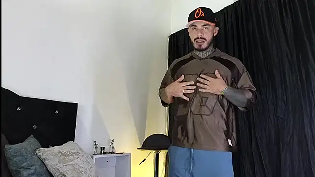 john cartter1 online show from October 3, 11:26 am