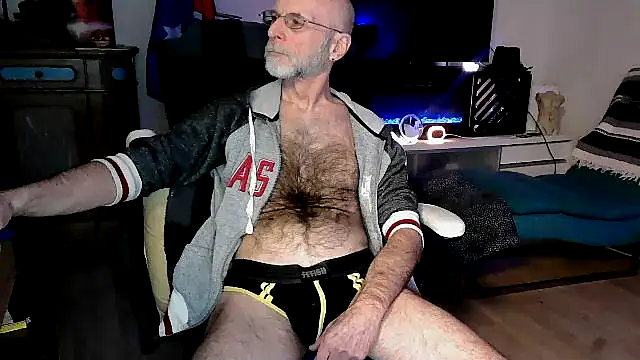 Towndude123 online show from March 5, 9:22 pm