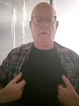 andrejoyfull64 online show from October 13, 8:20 am