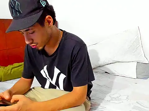 Chandler ken online show from December 23, 4:21 am