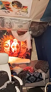 Gillygilly76 online show from February 24, 9:21 am