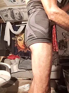 Gillygilly76 online show from March 23, 9:21 am