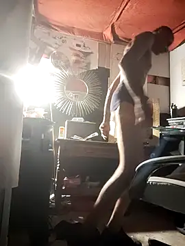 Gillygilly76 online show from October 21, 9:45 am